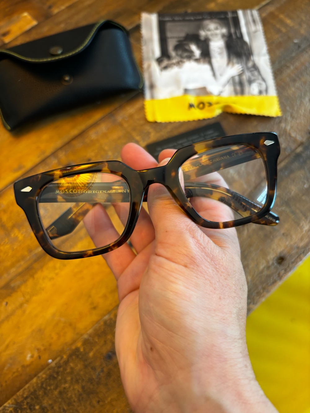 MOSCOT Grober Eyeglasses Tortoise Frame w/ Case Cloth & Authenticity Card